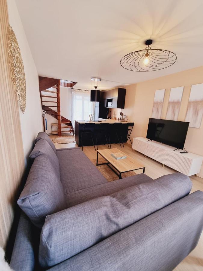 Duplex Neuf Centre Ville Avec Parking Neauphle-le-Château Eksteriør billede