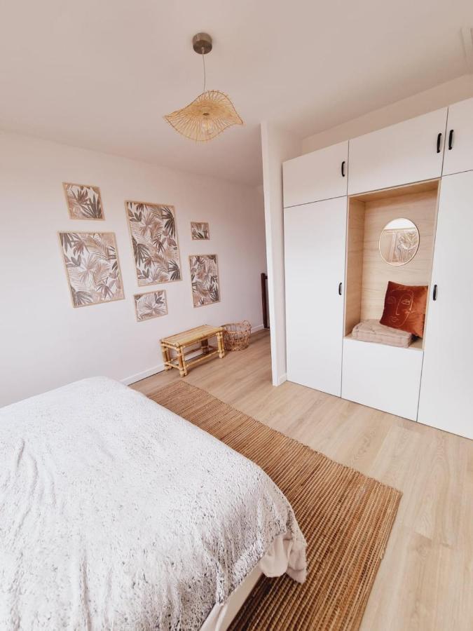 Duplex Neuf Centre Ville Avec Parking Neauphle-le-Château Eksteriør billede